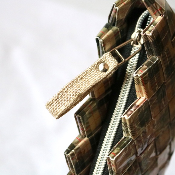 Nahui Ollin Small Plaid Clutch Bag Purse Beige Black Red Recycled Candy Wrapper - Picture 5 of 7